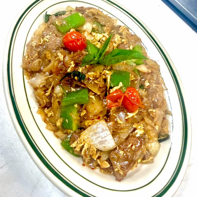 N3 - Noodle Mao (Drunken Noodles).