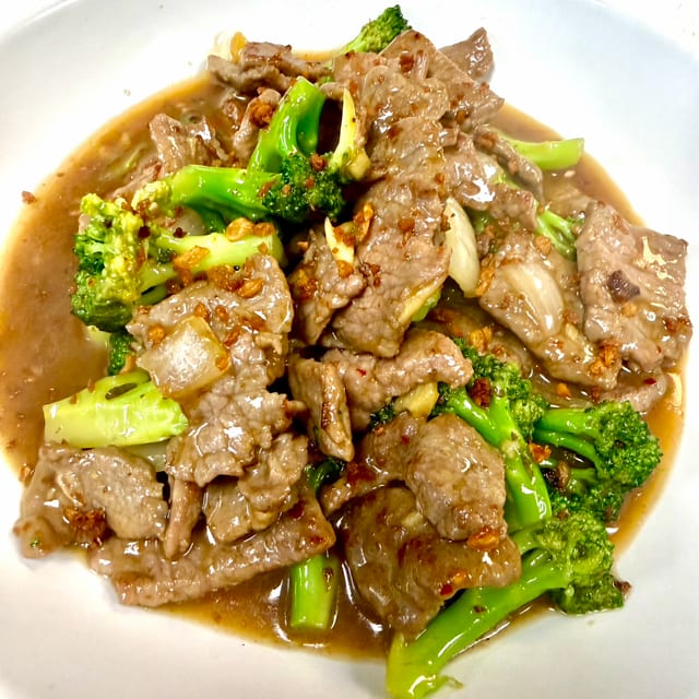 SF5 - Stir Fried Broccoli (Pad Broccoli).
