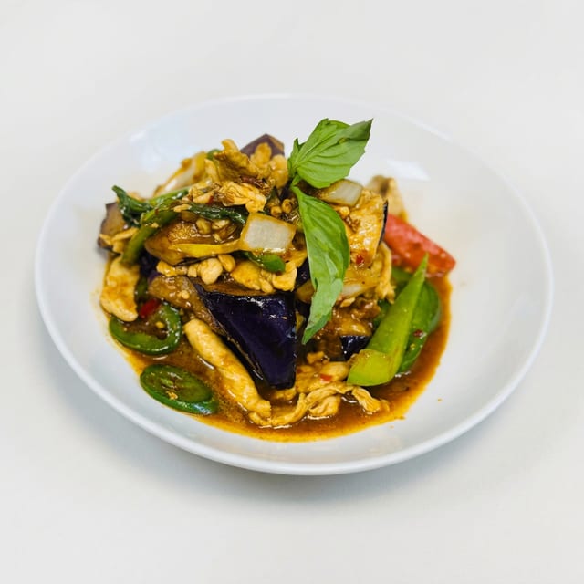 SF4 - Basil Eggplant (Kra Pao Ma-Khuya).
